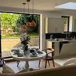 Premium House In Camden Town